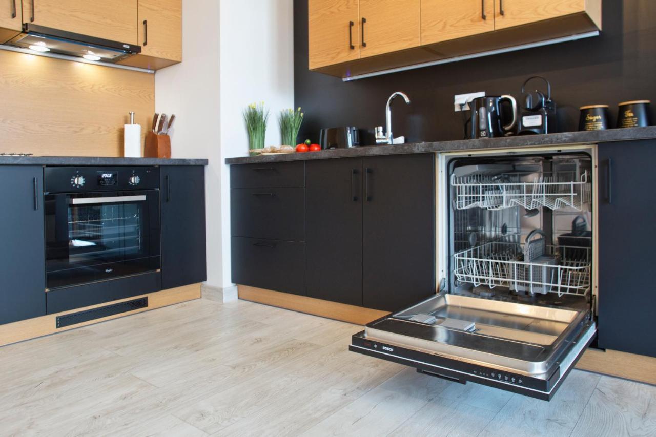 Cybernetyki 6B Serviced Accommodation Varsavia Esterno foto
