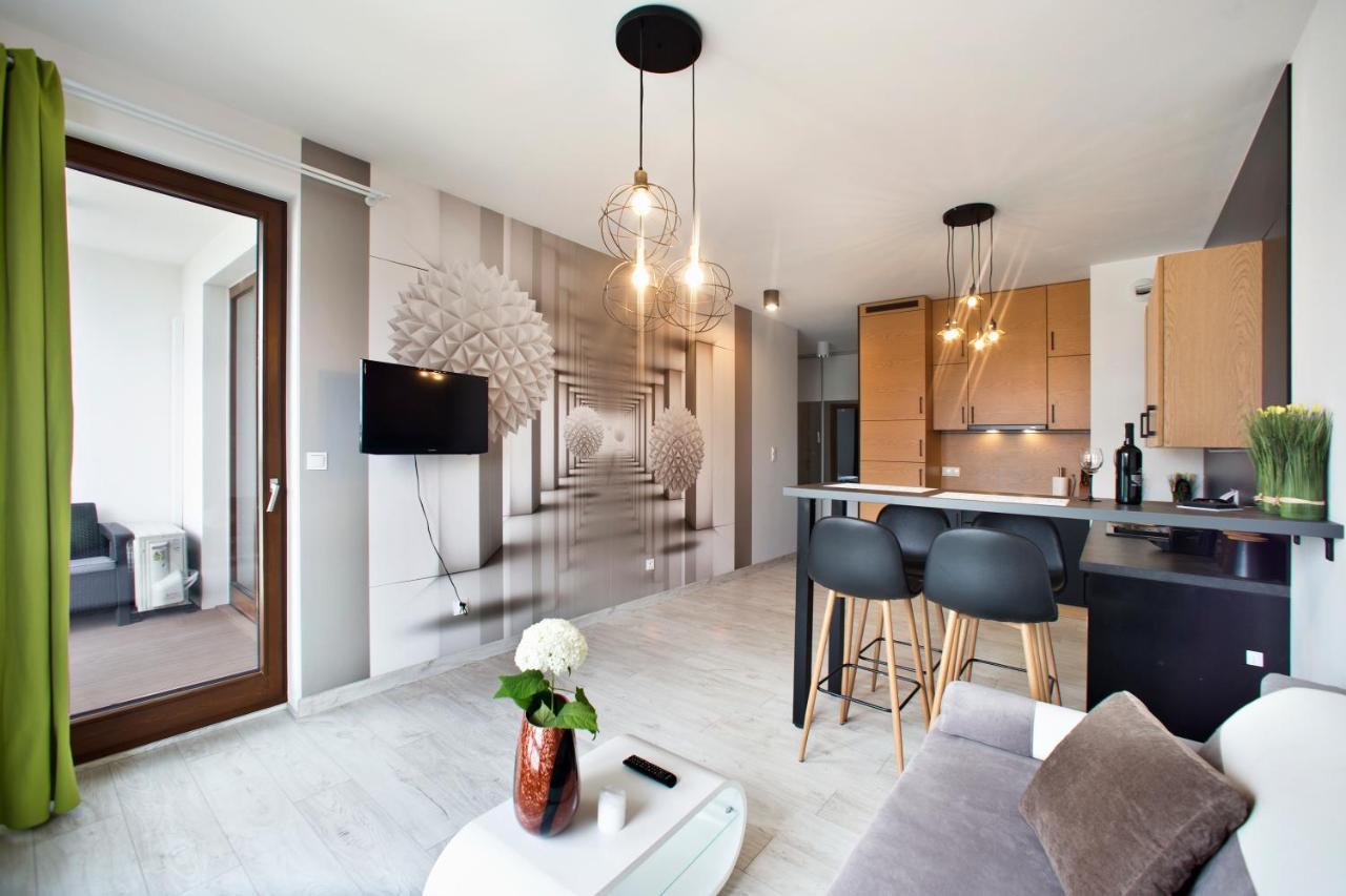 Cybernetyki 6B Serviced Accommodation Varsavia Esterno foto